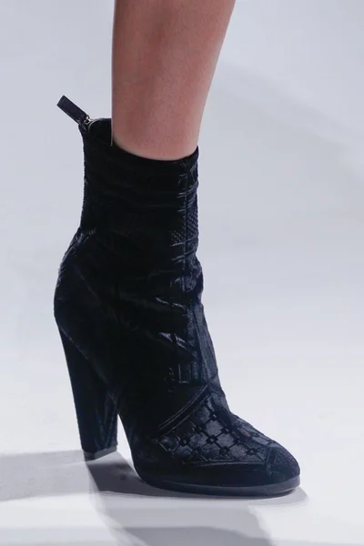 Look 5